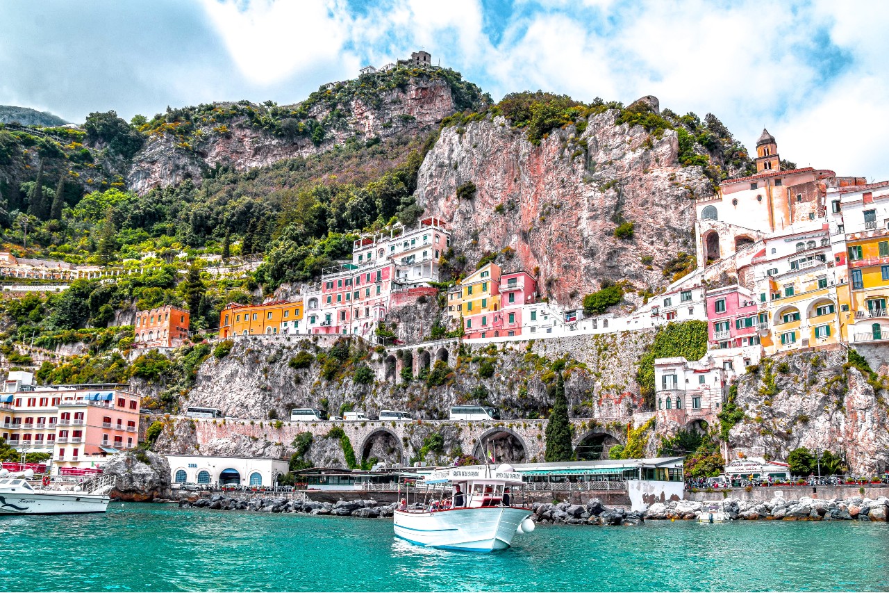 Amalfi Foto di Tom Podmore su Unsplash 3